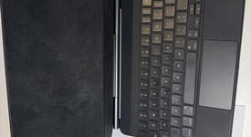 Used
													Apple Magic Keyboard for iPad Pro - Black, photo 1 of 4