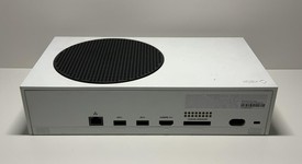 Fair
													Xbox Series S (2020) - White, 512 GB, photo 4 of 6