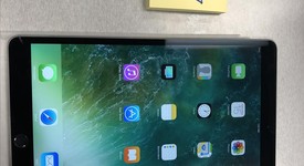 Mint
													Apple iPad Pro 10.5" - Wi-Fi, Gray, 512 GB, photo 2 of 10
