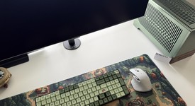 Mint
													Custom Gaming PC, photo 1 of 22