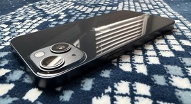 Mint
													Apple iPhone 13 - Unlocked, Midnight, 128 GB, A2482, photo 4 of 12