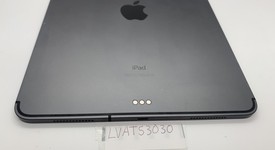 Good
													Apple iPad Pro 11" 2018 - Unlocked, Gray, 64 GB, A2013, photo 4 of 7