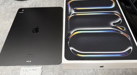 Mint
													Apple iPad Pro 13" (M4) 2024 - Wi-Fi, Black, 256 GB, 8 GB, A2925, Standard Glass, photo 2 of 8