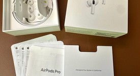 Used
													Apple AirPods Pro 2nd Gen - Lightning, photo 4 of 8