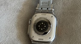 Good
													Apple Watch Ultra 49mm - Unlocked, Titanium, A2622, photo 4 of 4