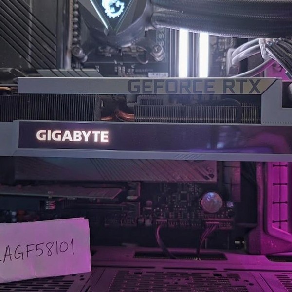 Gigabyte GeForce RTX 3090 - GV-N3090VISION OC-24GD, Vision OC