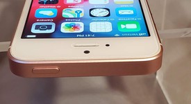 Mint
													Apple iPhone SE 1st Gen 2016 - Verizon, Rose Gold, 64 GB, A1662, photo 4 of 6