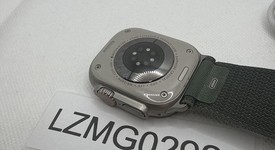 Good
													Apple Watch Ultra 49mm - Unlocked, Titanium, A2622, photo 4 of 5