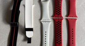 Mint
													Apple Watch Series 8 41mm - Red, A2770 - GPS, Aluminum, photo 2 of 8
