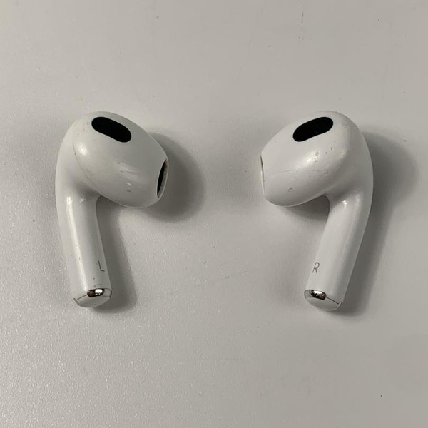 Apple AirPods 3rd Gen - Lightning Case