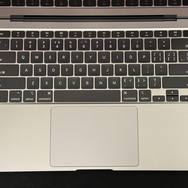 MacBook Air 2020 - 13 inch - 256 GB, Gray, 8 GB, Intel Core i3