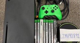 Good
													Xbox Series X (2020) - Black, 1 TB, standard, photo 2 of 5