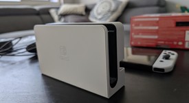 Mint
													Nintendo Switch - OLED - White, 64 GB, photo 5 of 13