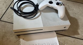 Good
													Xbox One S (2016) - White, 500 GB, photo 3 of 8