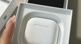 Used
													Apple AirPods 4th Gen - Active Noise Cancellation, photo 3 of 6