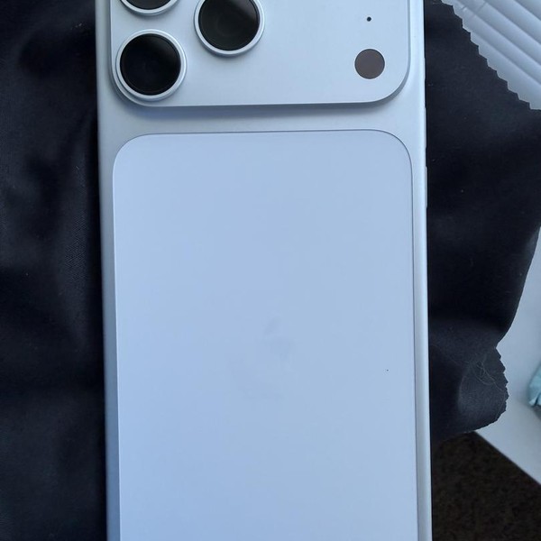 Apple iPhone 17 Pro Max - Unlocked, 512 GB, Silver, A3257