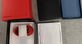 Mint
													OnePlus 13 - Unlocked, Black Eclipse, 256 GB, 12 GB, photo 3 of 11