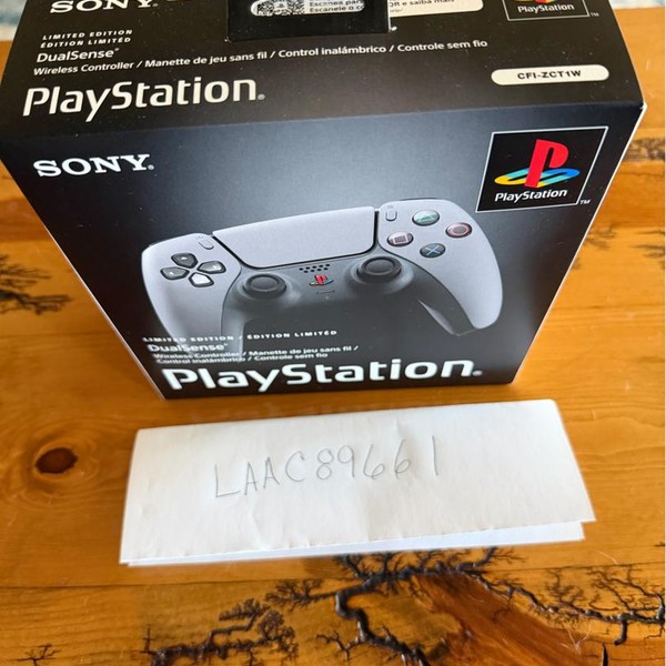 DualSense Wireless Controller - Gray, 30th Anniversary Limited Edition