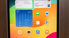 Mint
													Apple iPad Pro 11" 4th Gen 2022 - Wi-Fi, Silver, 128 GB, photo 1 of 4