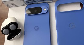 Mint
													Google Pixel 10 - Unlocked, Indigo, 128 GB, GLBW0, photo 3 of 9