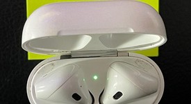 Used
													Apple AirPods 2nd Gen - Lightning Case, photo 1 of 5