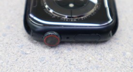 Good
													Apple Watch Series 7 41mm - Unlocked, Midnight, A2475 - Cellular, Aluminum, photo 5 of 10