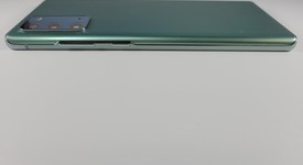 Good
													Samsung Galaxy Note 20 5G - Unlocked, Mystic Green, 128 GB, 8 GB, SM-N981U1, photo 3 of 8