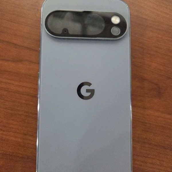 Google Pixel 10 Pro - Unlocked, 128 GB, Moonstone, G4QUR