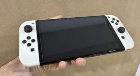 Mint
													Nintendo Switch - OLED - White, 64 GB, photo 5 of 11