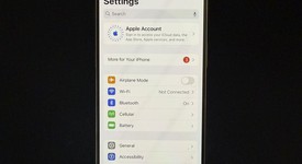 Mint
													Apple iPhone 15 Pro - Unlocked, White, 128 GB, A2848, photo 3 of 11