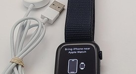 Good
													Apple Watch Series 9 45mm - Unlocked, Midnight, A2984 - Cellular, Aluminum, photo 4 of 4