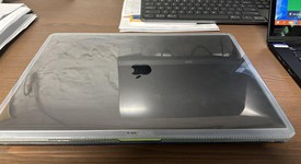 Good
													MacBook Pro 2018 (With Touch Bar) - 15" - I7, Gray, 1 TB, 16 GB, photo 4 of 8