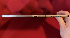 Good
													Apple iPad Pro 12.9" 3rd Gen 2018 - Unlocked, Gray, 256 GB, A2014, photo 2 of 6