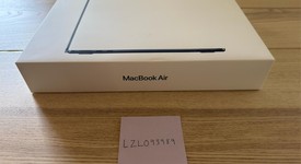 New
													MacBook Air 2025 (M4) - 13" - Apple M4, Midnight, 512 GB, 16 GB, photo 1 of 4