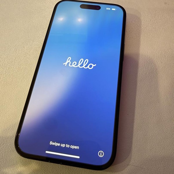 Apple iPhone 15 - Mint Mobile, 128 GB, Black, A2846