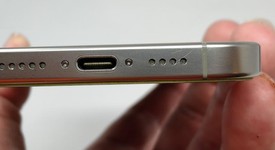 Good
													Apple iPhone 16 Pro Max - Unlocked Non-US, Natural, 512 GB, A3295, photo 3 of 7