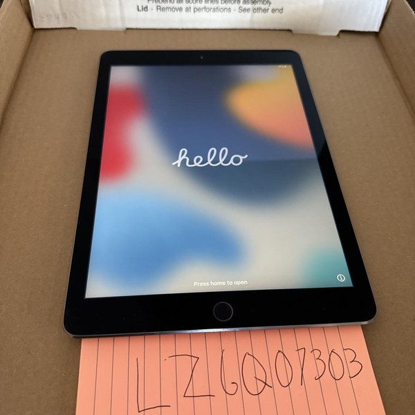 Apple iPad Air 2 - Wi-Fi, 16 GB, Gray