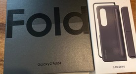 New
													Samsung Galaxy Z Fold4 5G - Unlocked, Black, 512 GB, 12 GB, SM-F936U1, photo 2 of 2