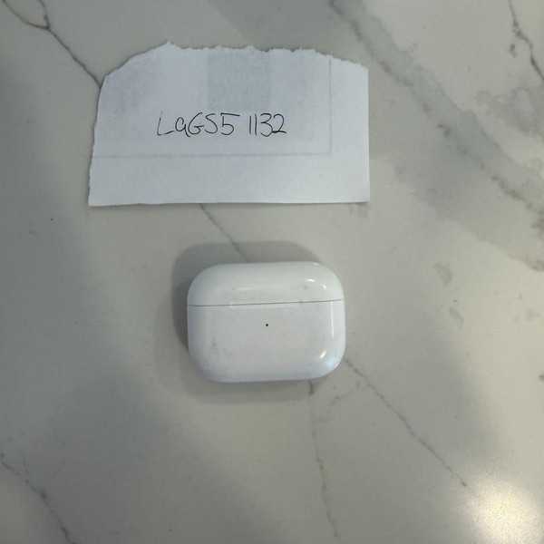 Apple AirPods Pro - MagSafe Case