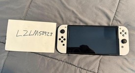 Good
													Nintendo Switch - OLED - White, 64 GB, photo 2 of 11