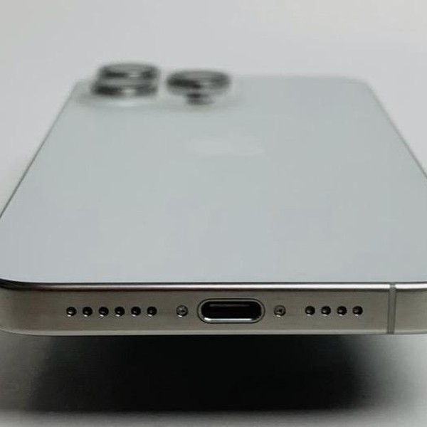 Apple iPhone 16 Pro Max - Unlocked, 256 GB, White, A3084