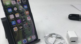 Fair
													Apple iPhone Xs - Unlocked, Gray, 64 GB, A1920, photo 5 of 5
