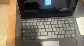 Good
													Microsoft Surface Pro 8 - I5, Platinum, 128 GB, 8 GB, photo 1 of 9