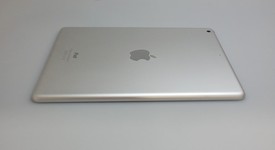 Good
													Apple iPad Air - Wi-Fi, Silver, 16 GB, photo 3 of 7