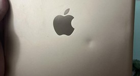 Fair
													Apple iPad 7th Gen - Unlocked, Gold, 128 GB, A2200, photo 2 of 2