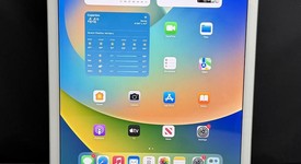 Good
													Apple iPad Pro 12.9" 1st Gen 2015 - Wi-Fi, Silver, 128 GB, A1584, 1st Gen 2015, photo 1 of 10