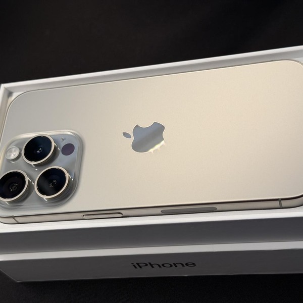 Apple iPhone 15 Pro - Unlocked, 256 GB, Natural, A2848