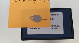 Mint
													Samsung Galaxy Note 8 - Unlocked Non-US, Gold, 64 GB, SM-N950F, photo 4 of 15