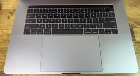 Good
													MacBook Pro 2017 (With Touch Bar) - 15" - I7, Gray, 512 GB, 16 GB, photo 2 of 8