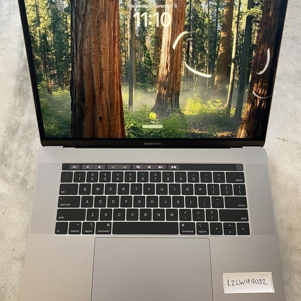 MacBook Pro 2018 (With Touch Bar) - 15 inch - 1 TB, Gray, 32 GB, Intel Core i9